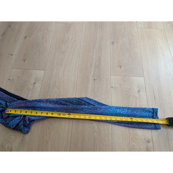 Lululemon‎ Speed Tight V Strive Multi Black RARE "Mermaid" Size 8 W5AGQS - Picture 8 of 14